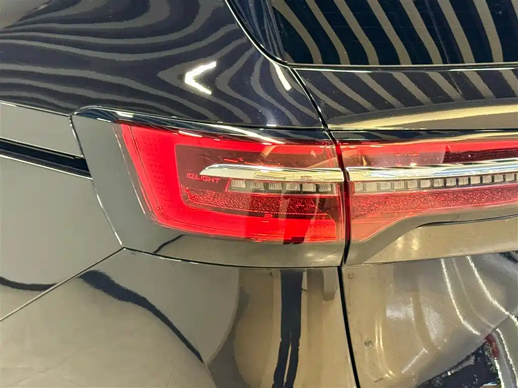 Viloran 2024 380TSI Prestige Edition