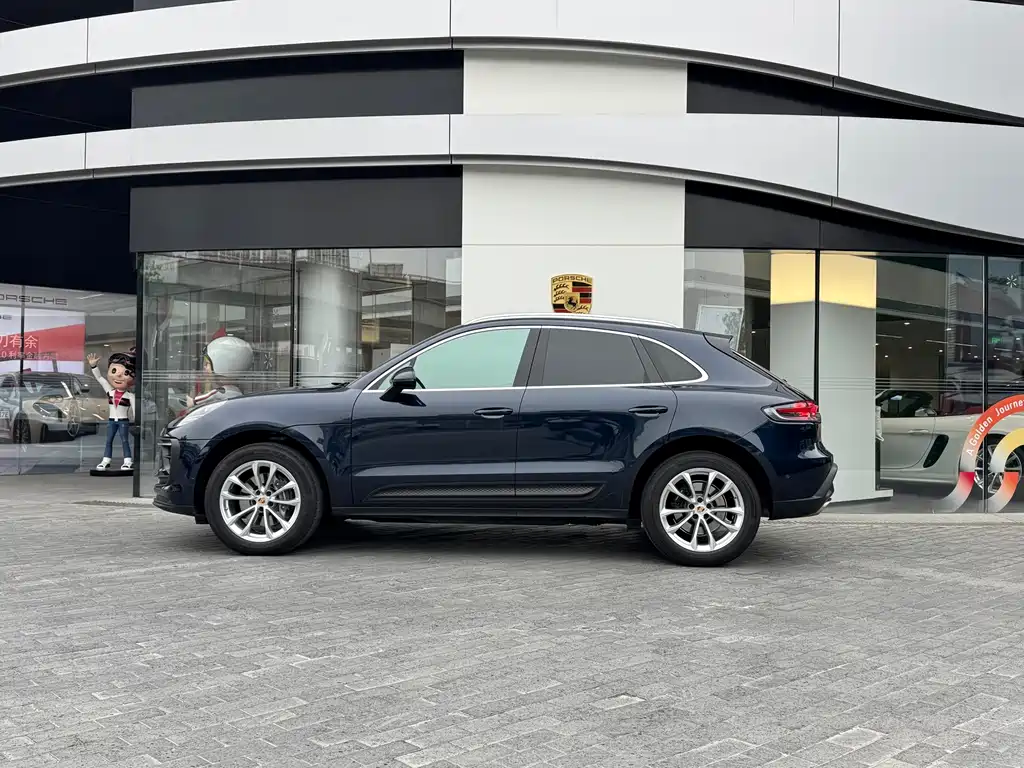 Macan 2023 2.0T
