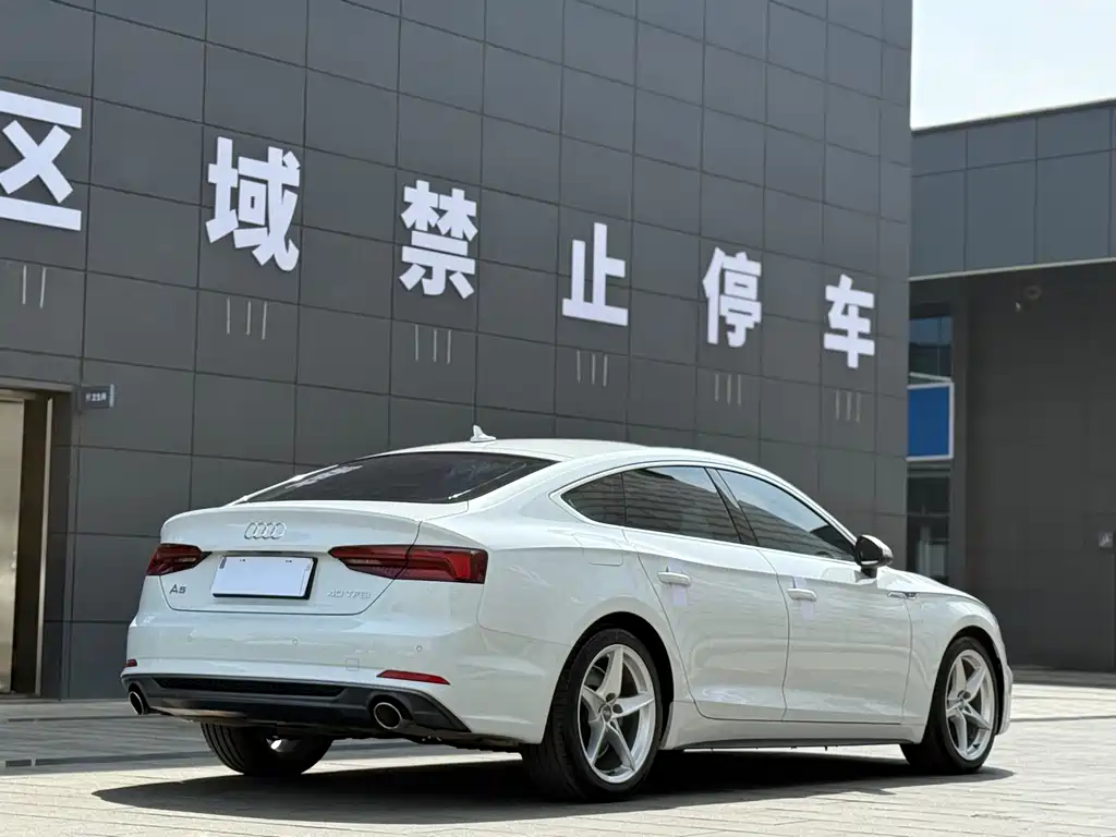 Audi A5 Import 2017 Sportback 40 TFSI Fashion Edition