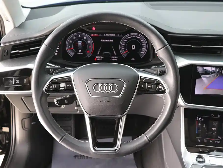 Audi A6 Import 2023 allroad quattro 55 TFSI Prestige Off-road Model