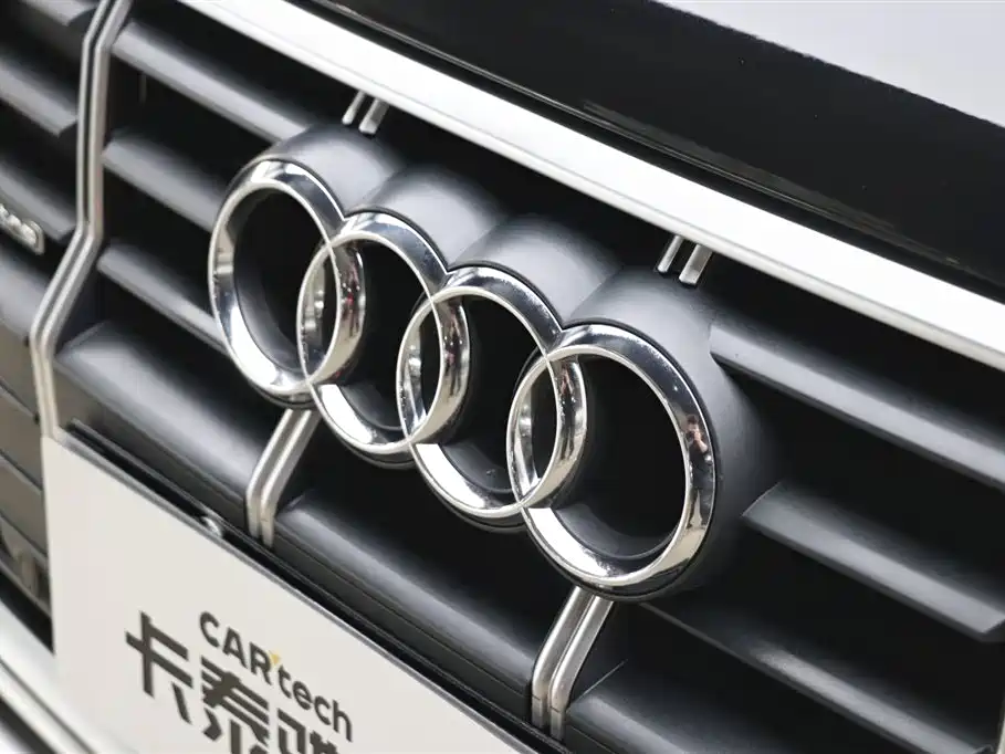 Audi A6 Import 2023 allroad quattro 55 TFSI Prestige Off-road Model