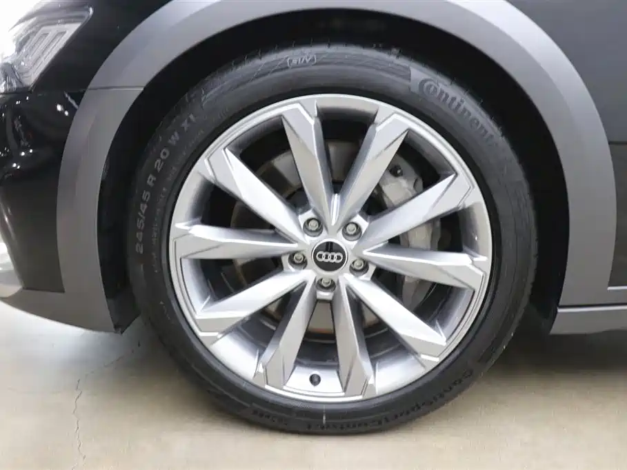Audi A6 Import 2023 allroad quattro 55 TFSI Prestige Off-road Model