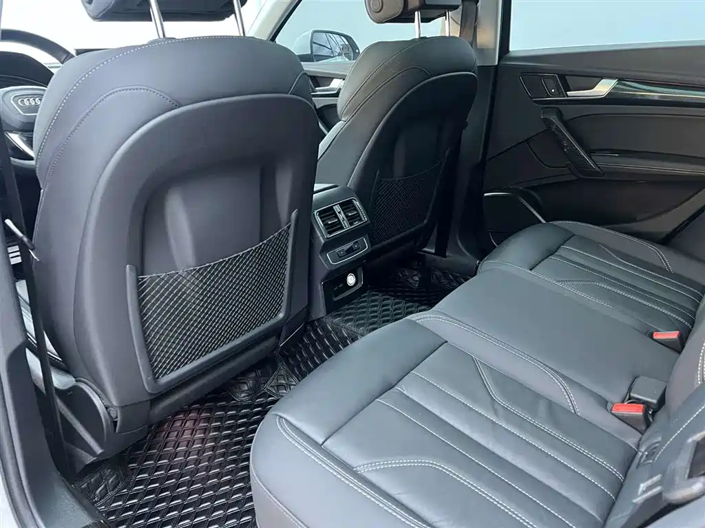 Audi Q5L 2022 40T Premium Dynamic Edition