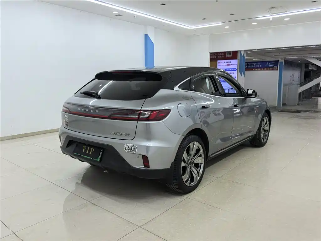 SF5 2021 Four-Wheel Drive Freedom Expedition Edition