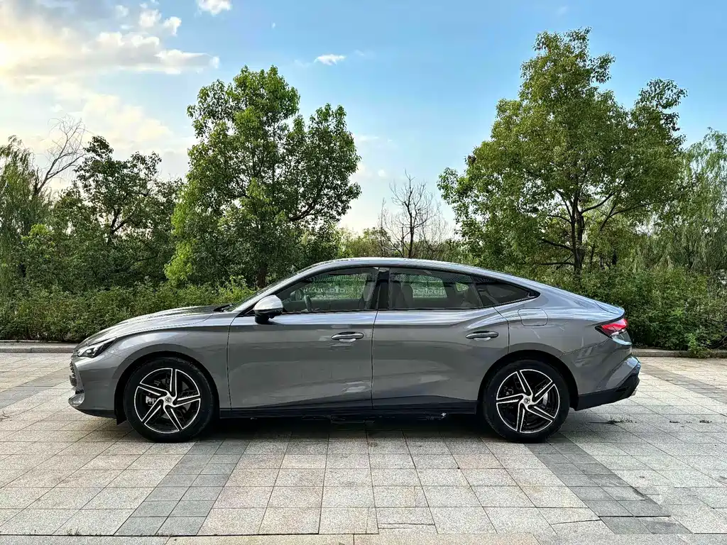 MG7 2023 1.5T DCT Premium Luxury Edition