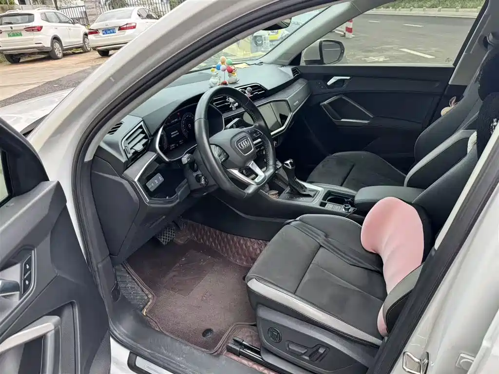 Audi Q3 2022 35 TFSI Sporty Dynamic Edition