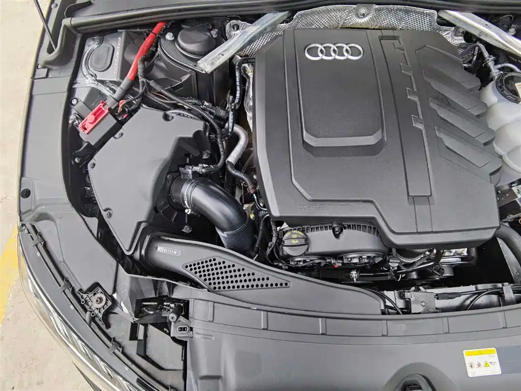 Audi A4L 2023 40 TFSI Luxury Dynamic Edition