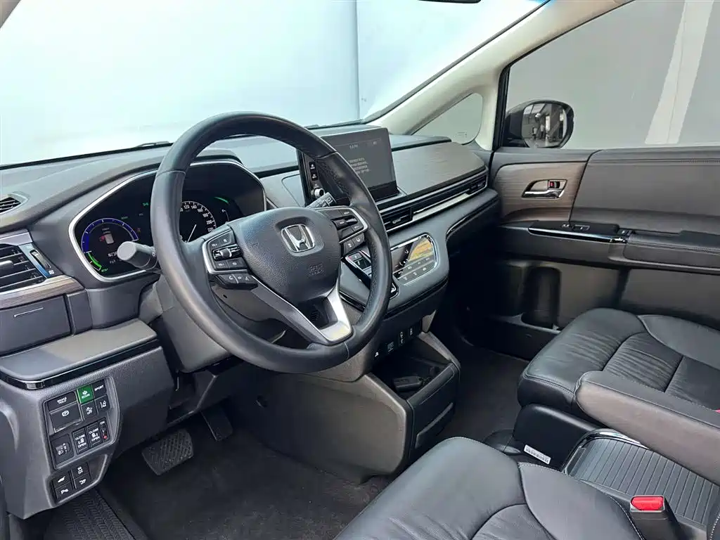 Odyssey 2022 2.0L e:HEV Shining Edition