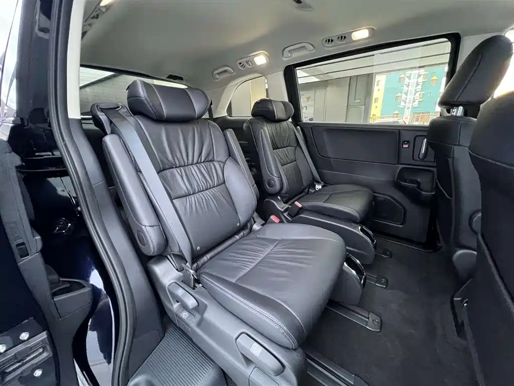 Odyssey 2022 2.0L e:HEV Shining Edition