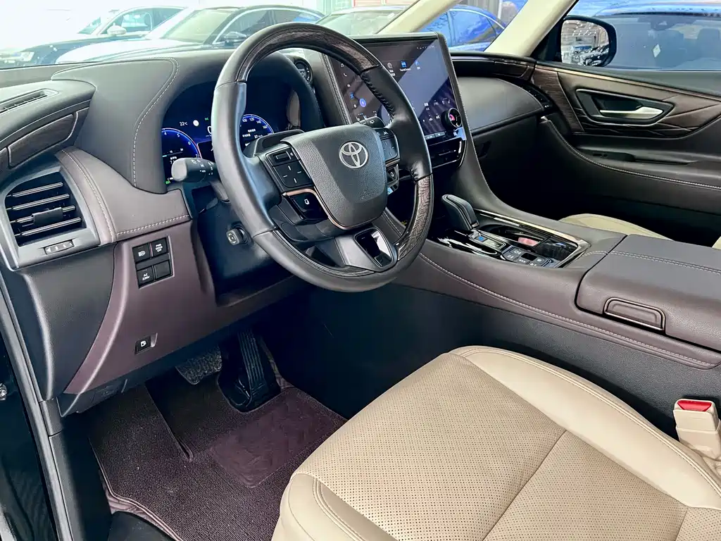 Alphard 2024 Model Double擎 2.5L Zhenxiang Edition