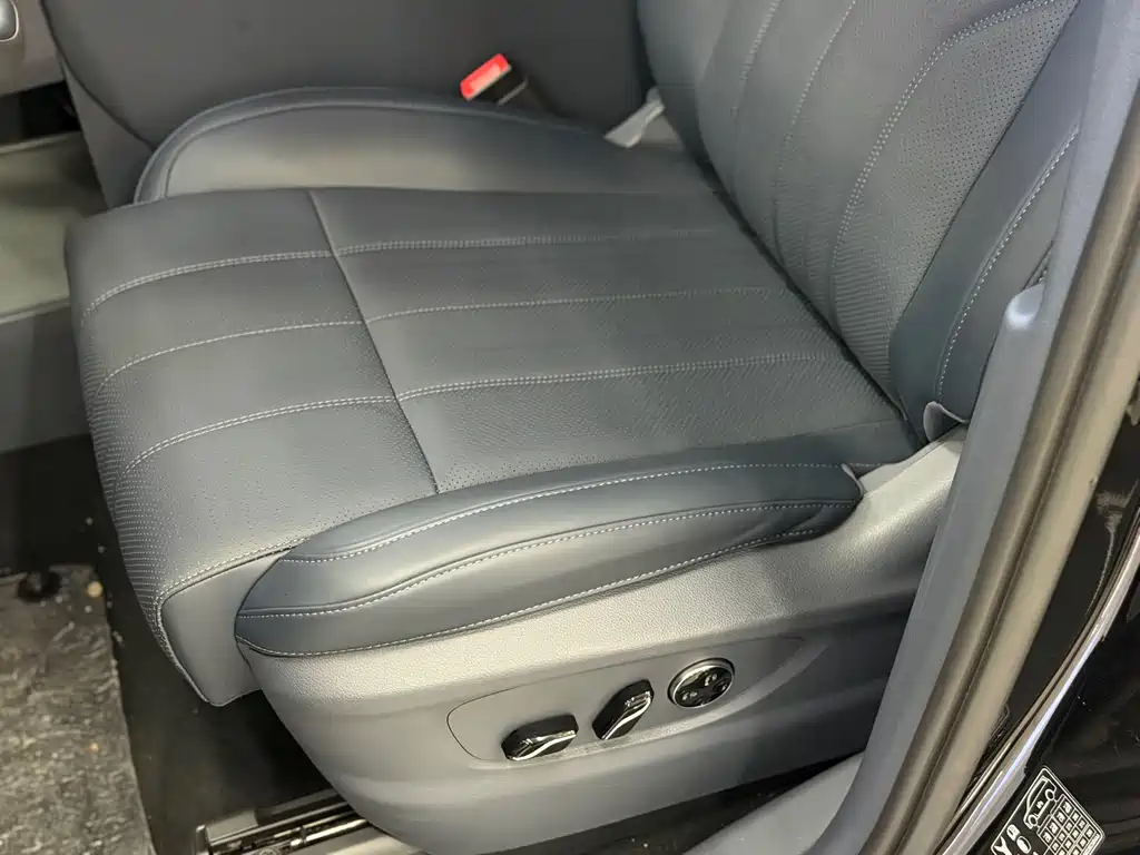 Dreams Explorer 2026款 PHEV Qiankun Ultra