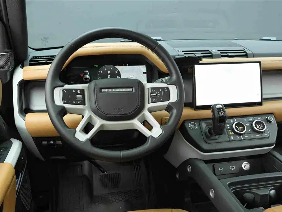 Land Rover Defender 2024 110 3.0T P400 Dark Special Edition