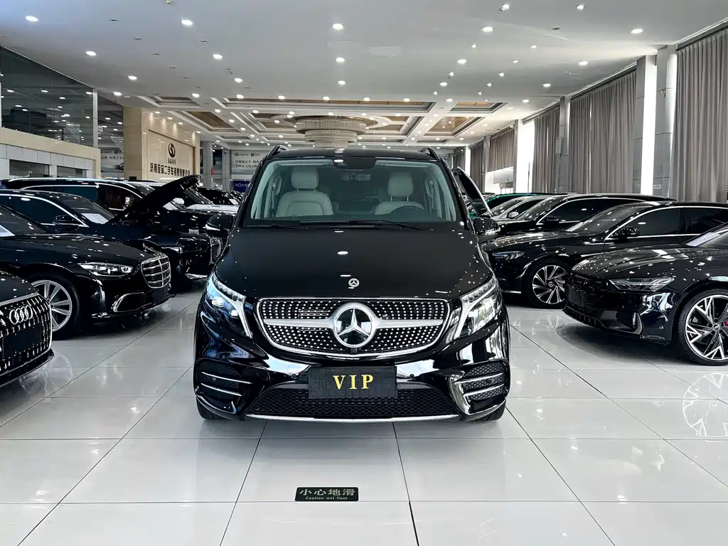 Mercedes-Benz V-Class 2022 260 L Long Wheelbase Luxury Edition