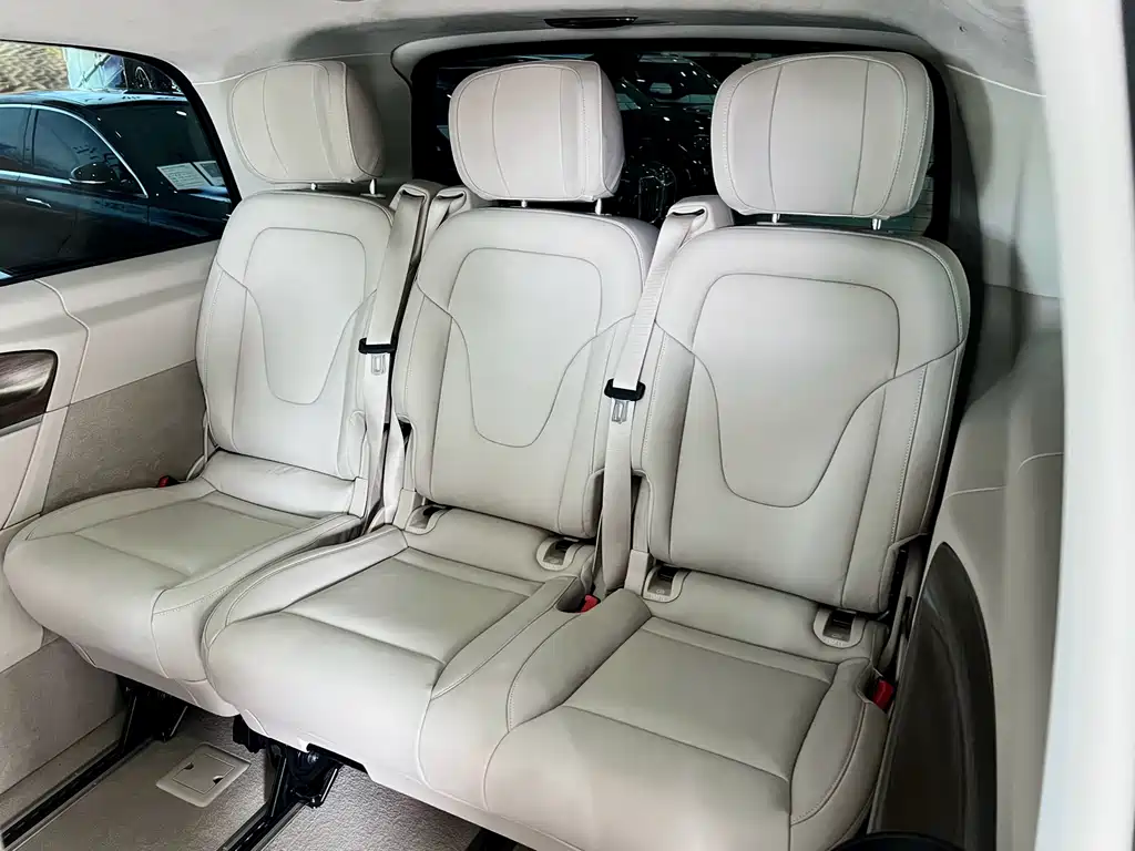 Mercedes-Benz V-Class 2022 260 L Long Wheelbase Luxury Edition