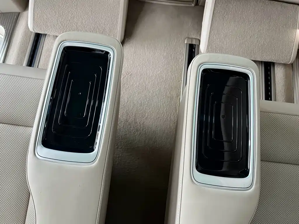 Mercedes-Benz V-Class 2022 260 L Long Wheelbase Luxury Edition