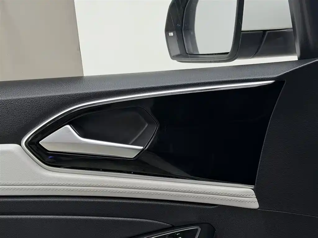 VS7 2023 280TSI Automatic Advance Edition