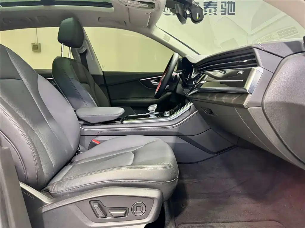 Audi Q8 2023 55 TFSI Luxury Dynamic Edition