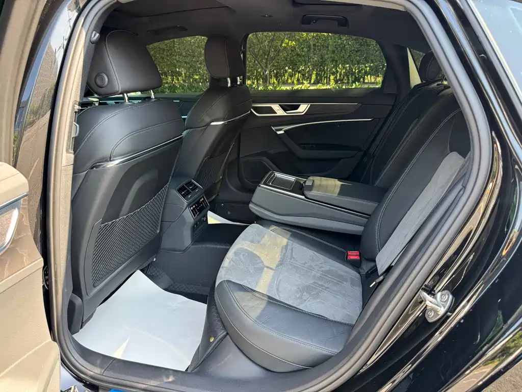 Audi A6L 2023 Facelift 45 TFSI quattro Premium Dynamic Model