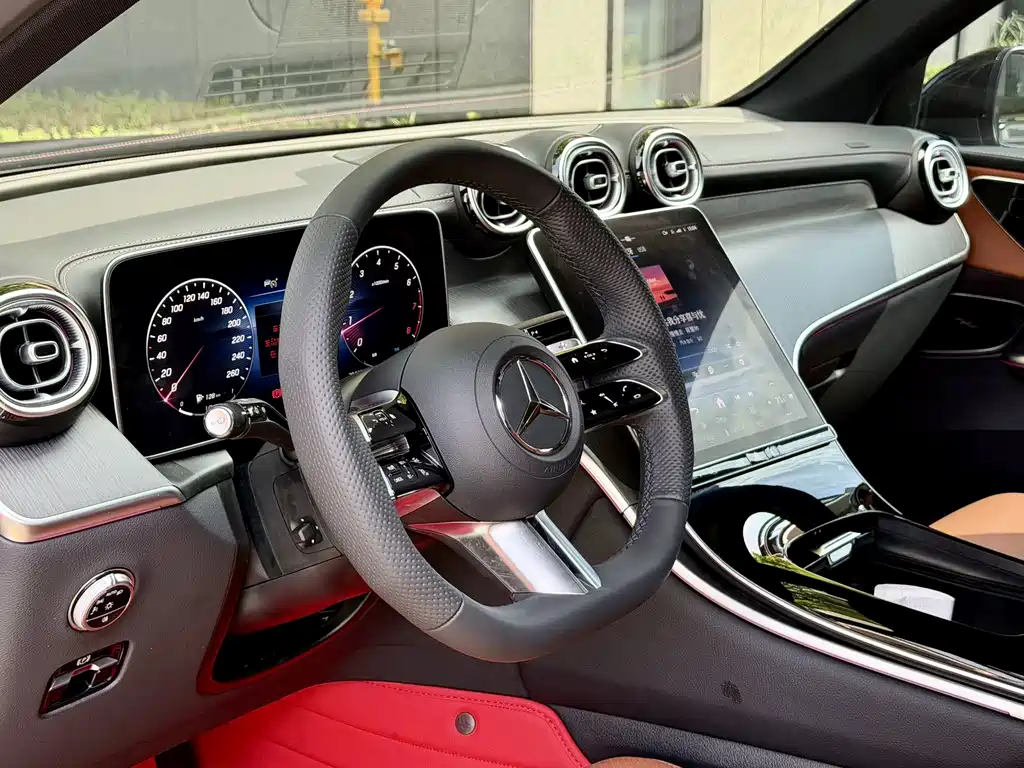 Mercedes-Benz GLC 2023 GLC 260 L 4MATIC Luxury 7-seat