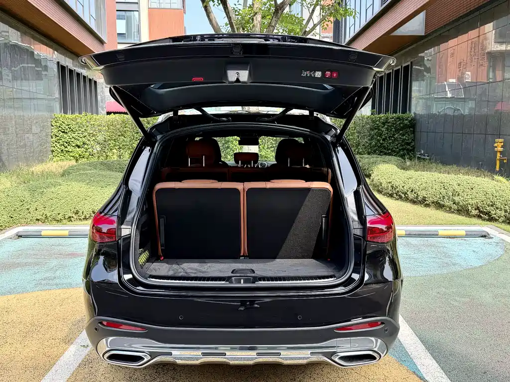 Mercedes-Benz GLC 2023 GLC 260 L 4MATIC Luxury 7-seat