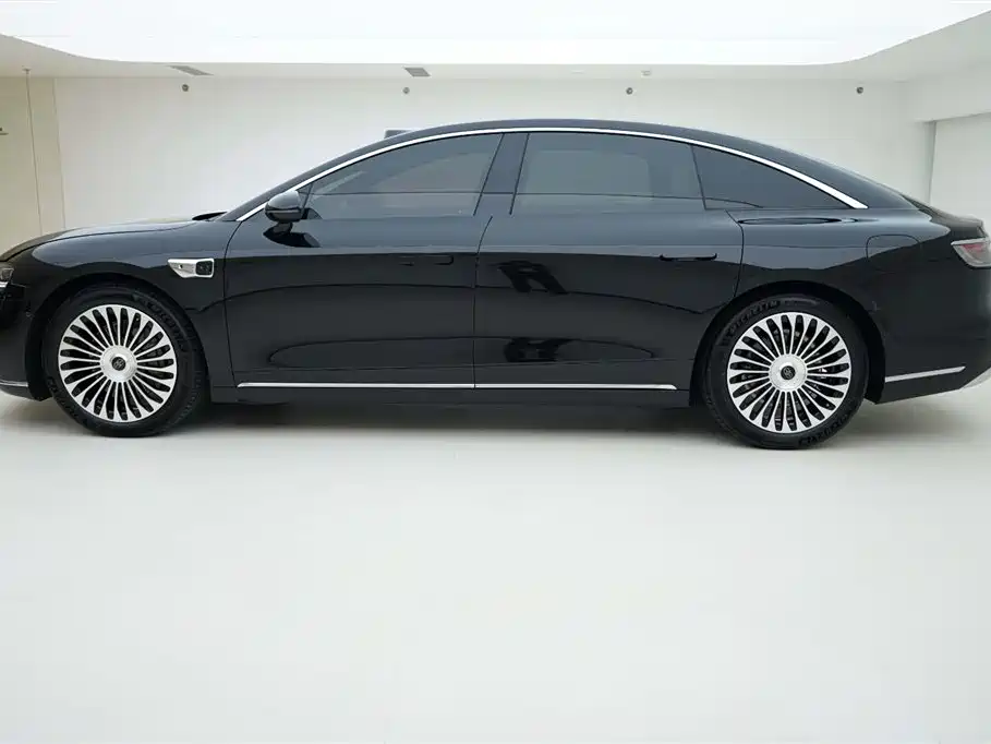 Xinjie S9 2026 Edition Range-Extended Max Rear-Wheel Drive (37kWh, 192-line LiDAR)