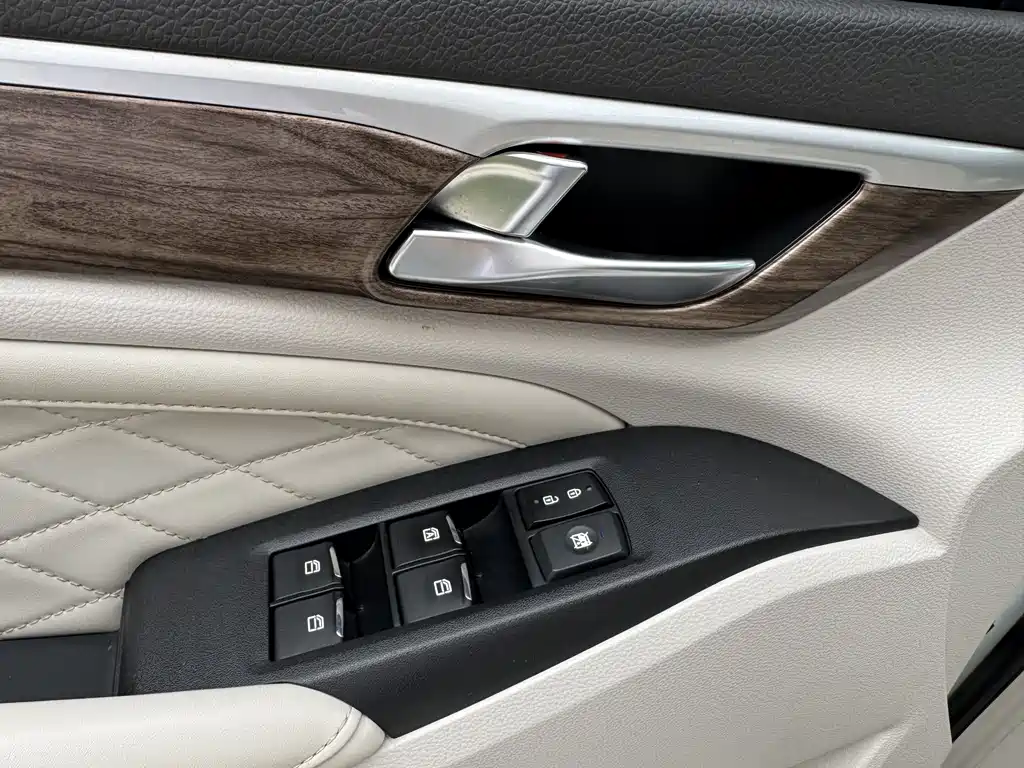 Chery M8 2018 Model 320T Flagship Edition