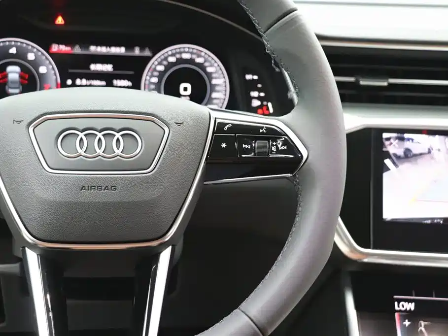 Audi A6L 2021 40 TFSI Luxury Aversion Edition
