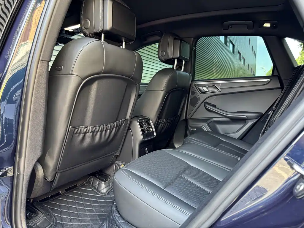 Macan 2022 2.0T