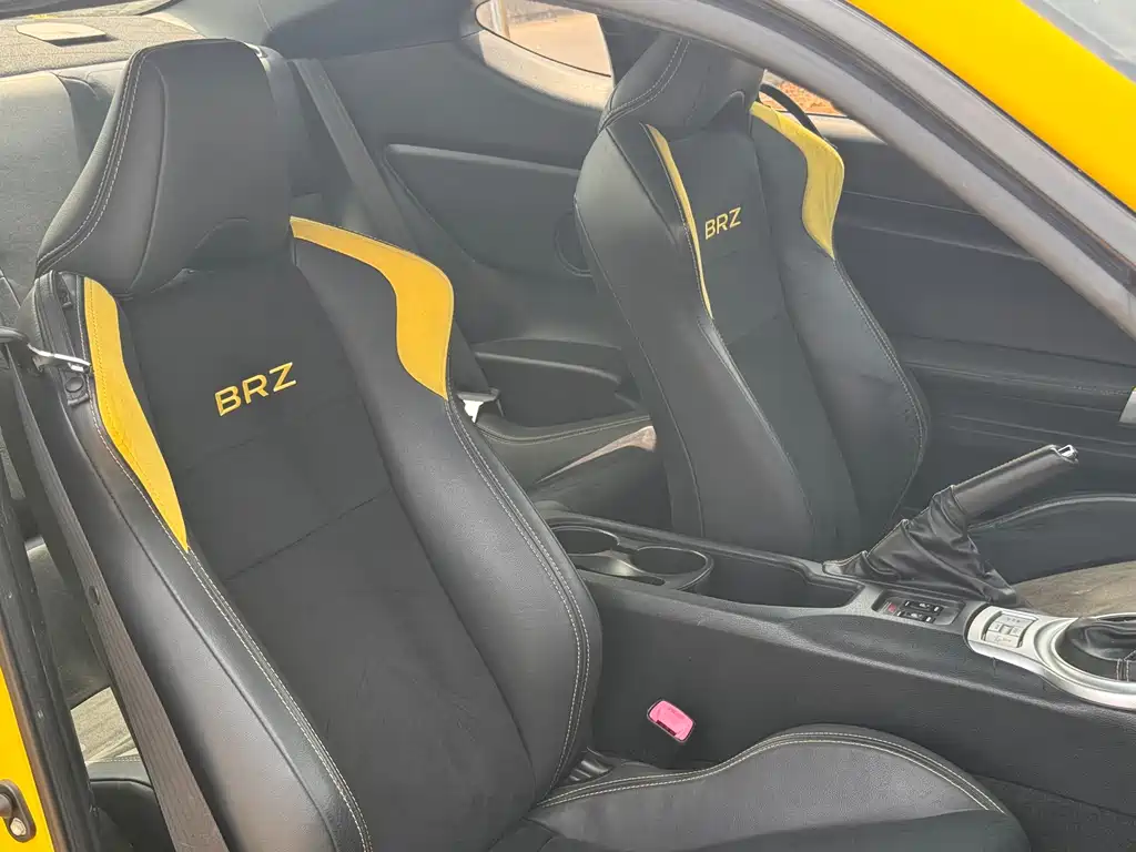 Subaru BRZ 2017 2.0i Automatic Type-RS Yellow Special Edition