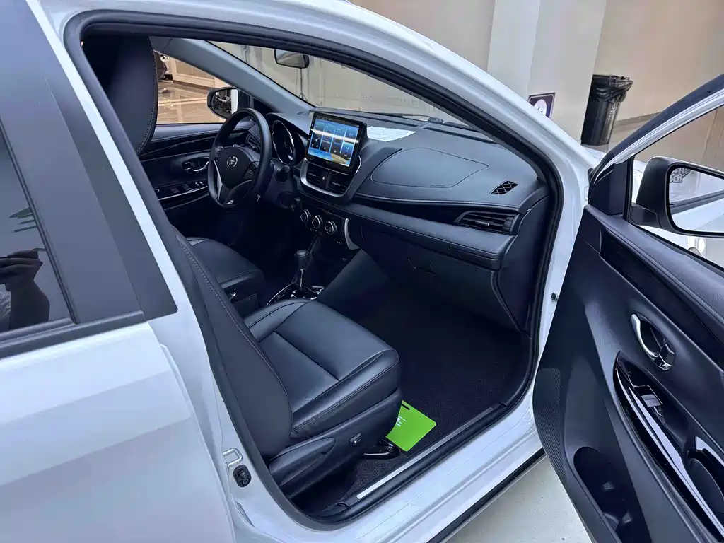 Yaris L 2022款 Yaris X 1.5L CVT Luxury Plus Edition