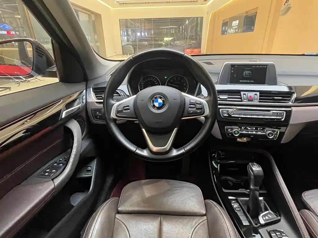 BMW X1 2018 sDrive18Li Luxury Edition