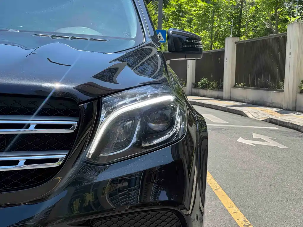 Mercedes-Benz GLS 400 4MATIC Dynamic Edition 2018 Model Year