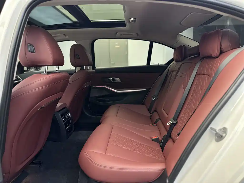 BMW 3 Series 2023 325Li M Sport Package