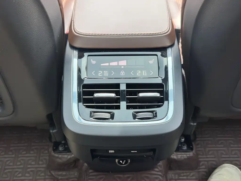 Volvo XC90 2018 T6智尊版 7座