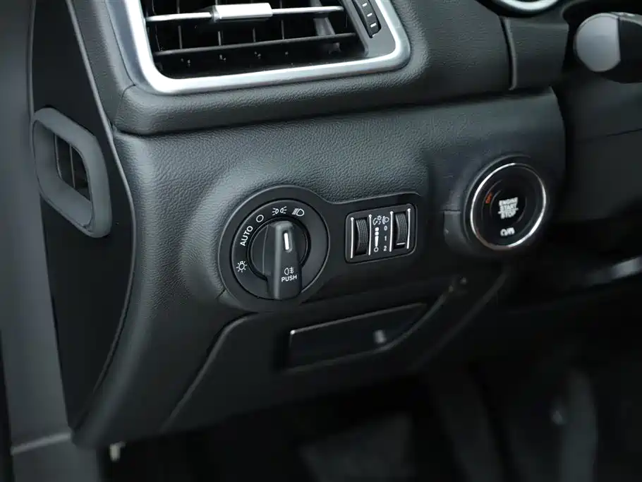 Ghibli 2018 Facelift 3.0T Standard Edition