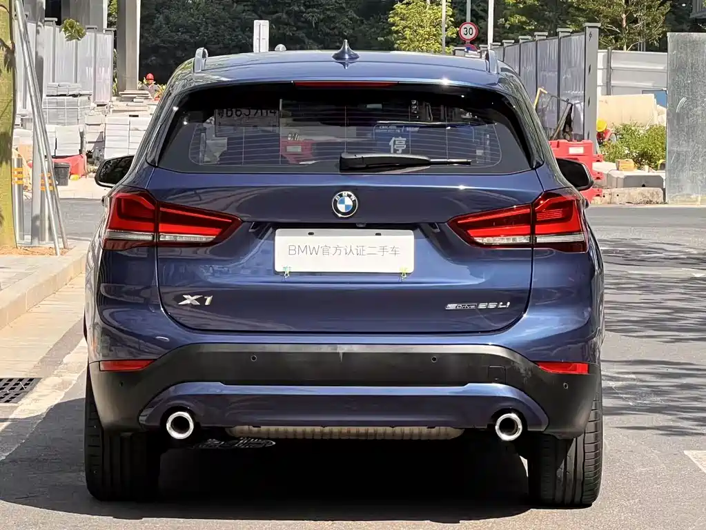BMW X1 2021 sDrive25Li Leading Edition