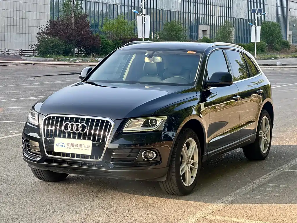 Audi Q5 2016 model Comfort Edition