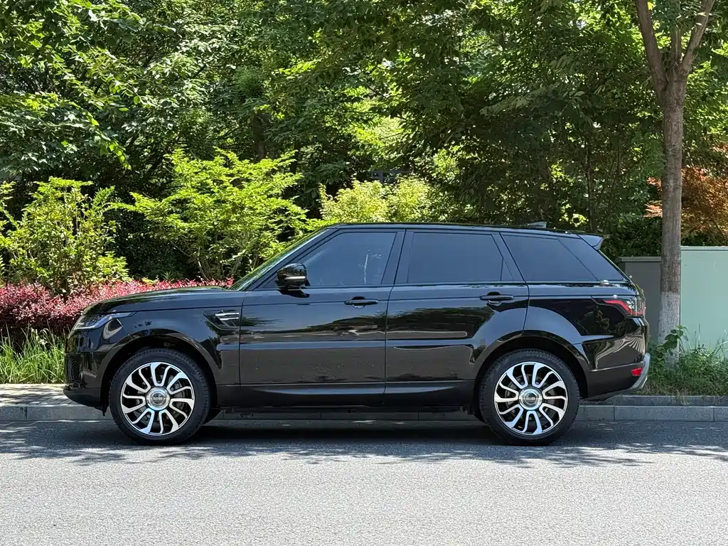 Range Rover Sport 2020 3.0 L6 SE