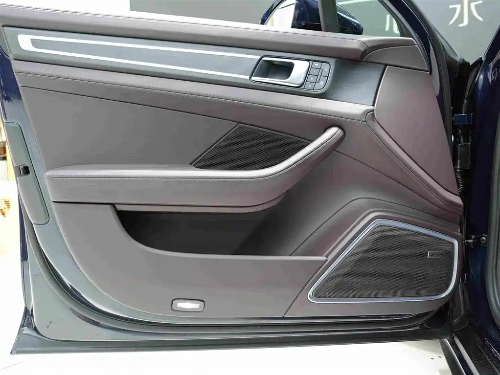 Panamera 2023 4 Executive Long Platinum Edition 2.9T