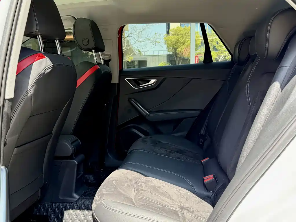 Audi Q2L 2022 35 TFSI Luxury Dynamic Edition