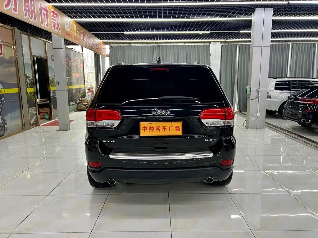 Grand Cherokee (Import) 2015 3.0L Shuxiang Navigation Edition