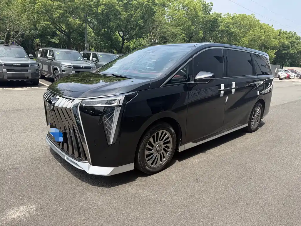 传祺M8 2023款 宗师系列 400T 至尊版