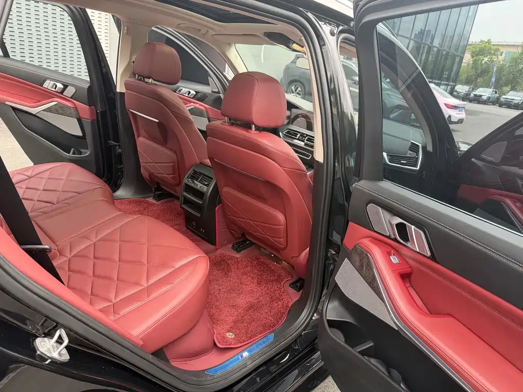 BMW X5 2022 xDrive 30Li M Sport Package尊享型