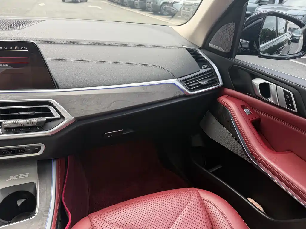 BMW X5 2022 xDrive 30Li M Sport Package尊享型
