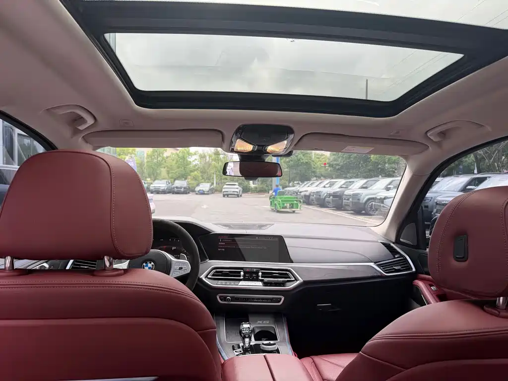BMW X5 2022 xDrive 30Li M Sport Package尊享型