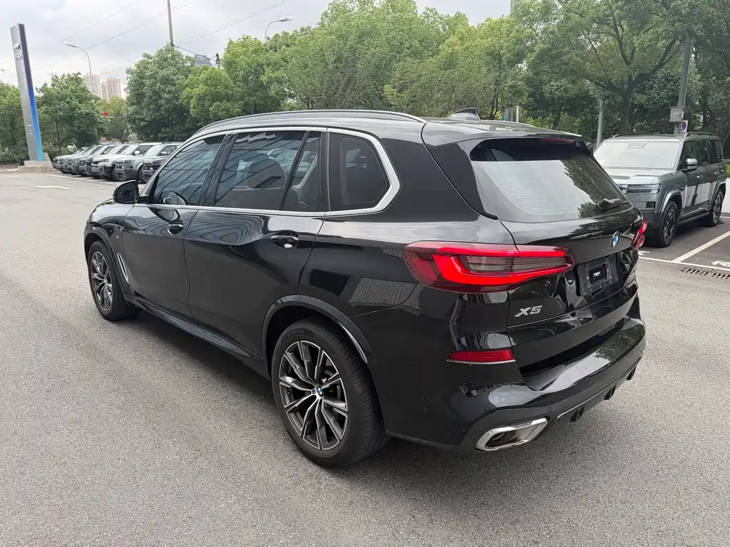 BMW X5 2022 xDrive 30Li M Sport Package尊享型