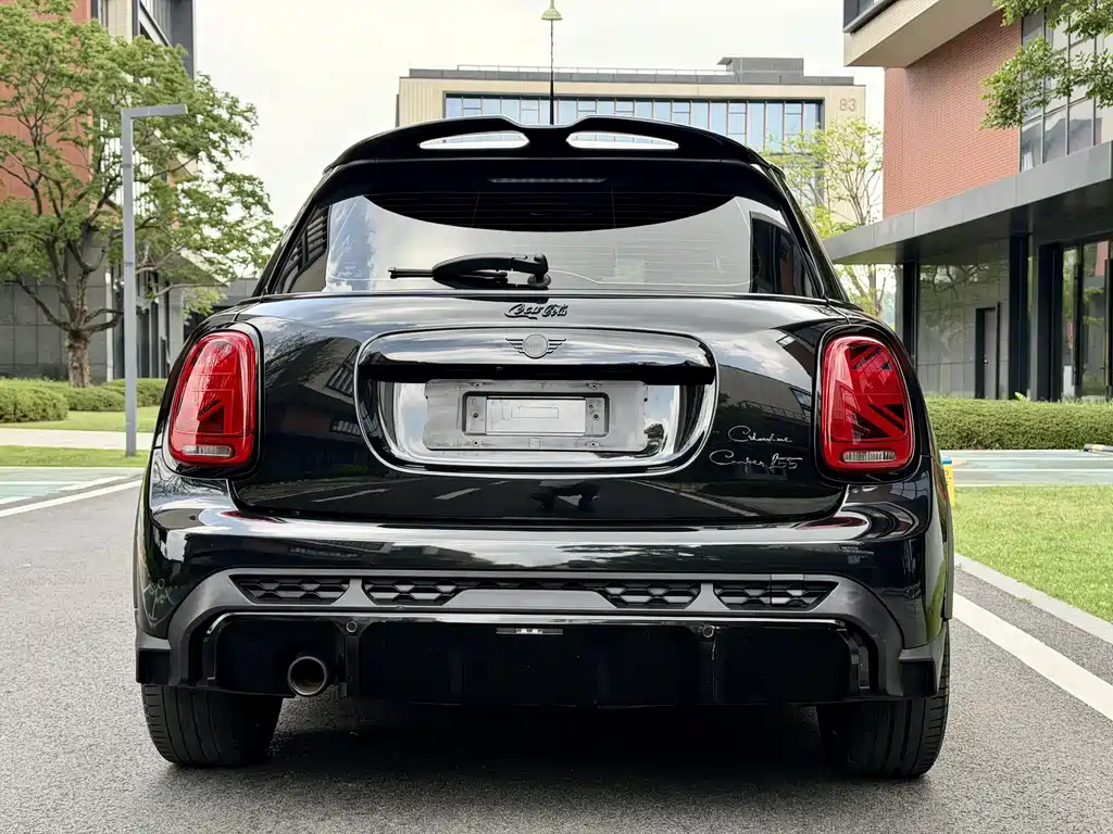 MINI 2022 1.5T Cooper Artist 5-Door Edition