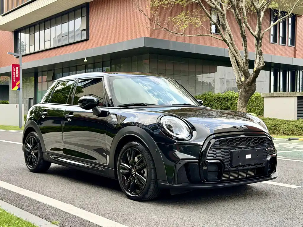 MINI 2022 1.5T Cooper Artist 5-Door Edition