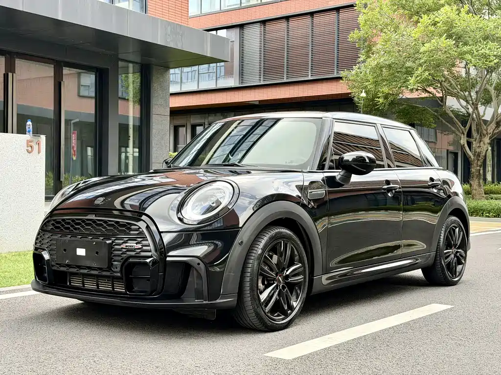 MINI 2022 1.5T Cooper Artist 5-Door Edition