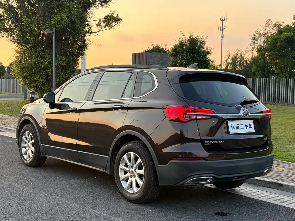 Enclave Plus 2020 20T 2WD Leading Edition